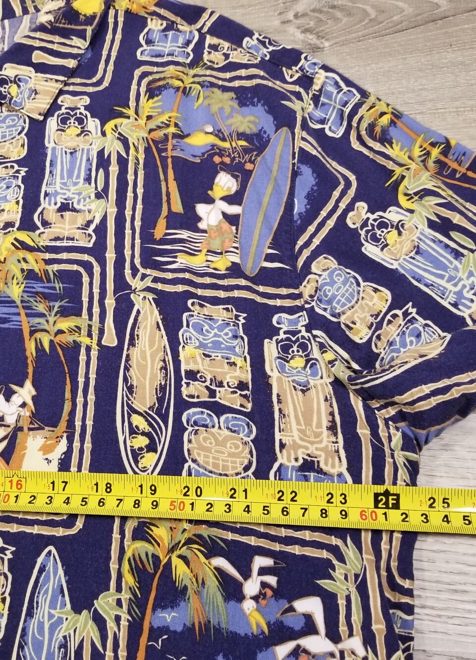 Disney Hawaiian Character Button Up Shirt Short Sleeve Tropical Tiki Mens XL - Picture 5 of 6